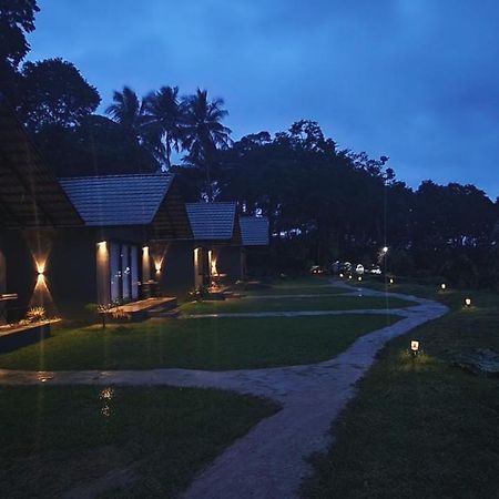 Bendheka - Cliff Front Cottages Coorg Gonikoppal Eksteriør billede